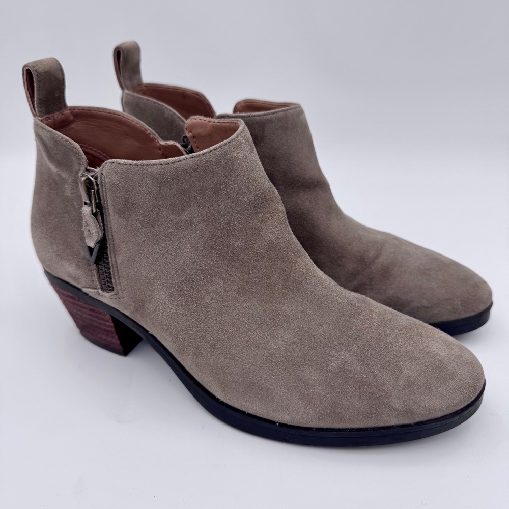 EUC Vionic Cecily Waterproof Suede Ankle Zip Boots Stone Grey Womens 6 Orthotic